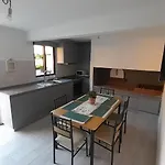 Daire Casa Magic Vieira New Well Located With Services Arco da Calheta (Madeira)